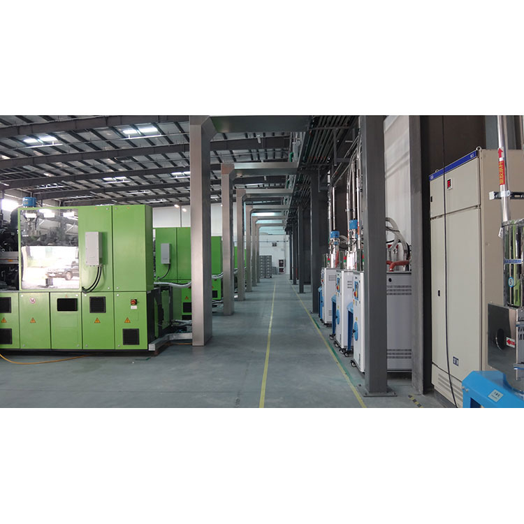 In che modo un sistema di alimentazione centralizzato migliora l'efficienza produttiva?